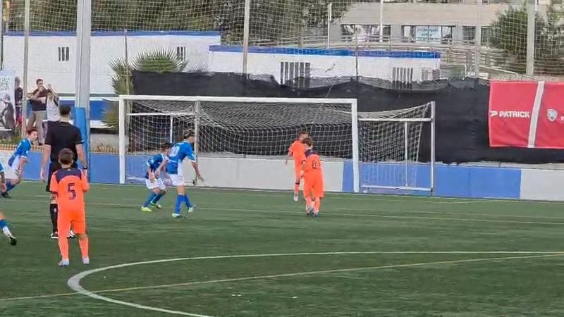 Pedrito Juárez deslumbra con un golazo y lidera la goleada del Sub-12 blaugrana