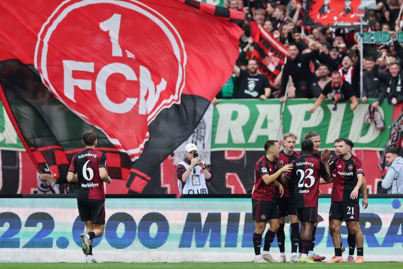 Effizienter 1. FC Nürnberg feiert Zittersieg gegen Eintracht Braunschweig