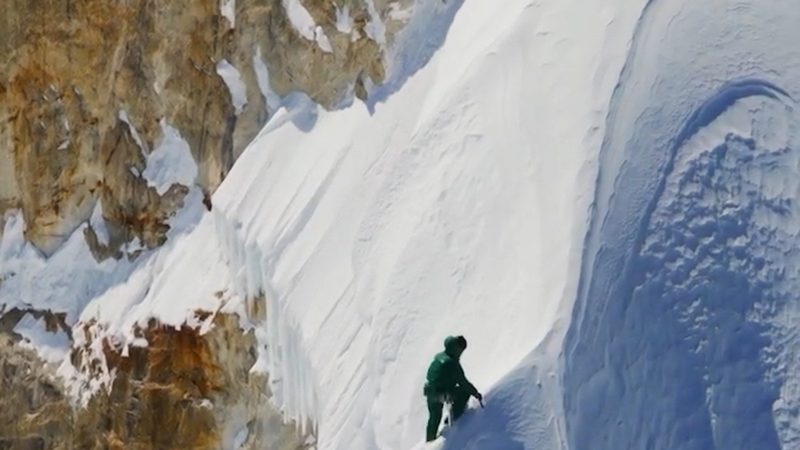 Benjamin Védrines y Nicolas Jean conquistan por primera vez el indómito Jannu Este en el Himalaya