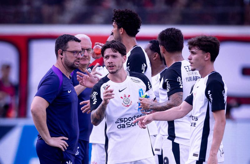 Corinthians enfrenta desfalques e indisciplina em busca da Libertadores