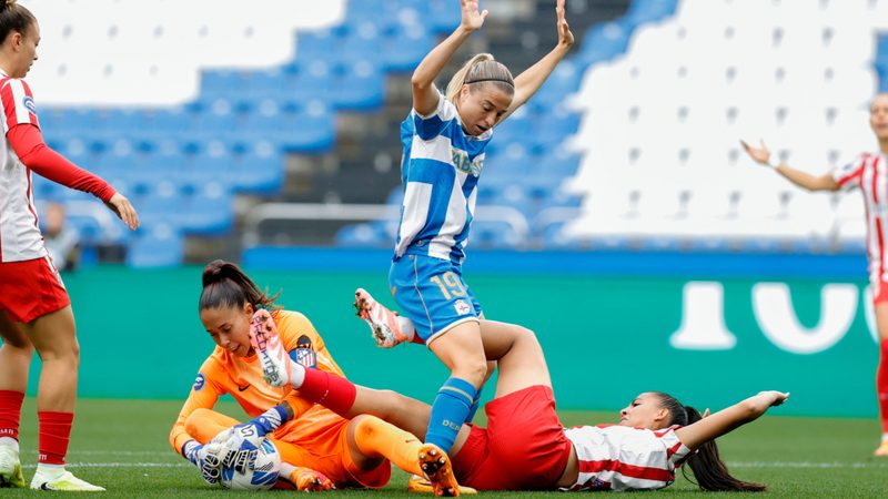 El Deportivo frena al Atlético de Madrid con un empate 1-1 en Riazor