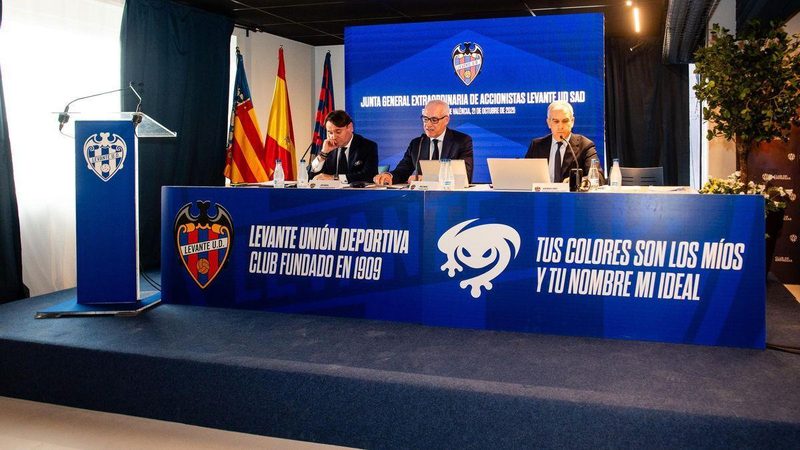 Danvila asegura compromiso total con el Levante tras aprobarse su plan de reestructuración
