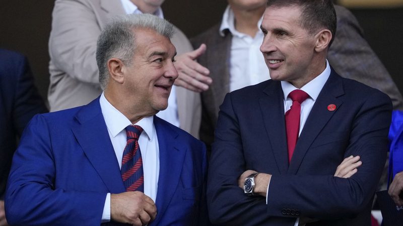 ¿El socio del Barça está ciego, sordo o pasota?