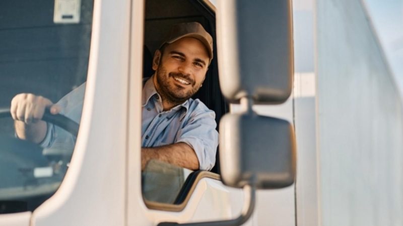 Veterano camionero denuncia condiciones laborales extremas y escaso salario en España