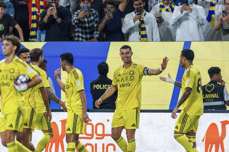 Cristiano Ronaldo trascina l'Al-Nassr alla vittoria con una doppietta decisiva