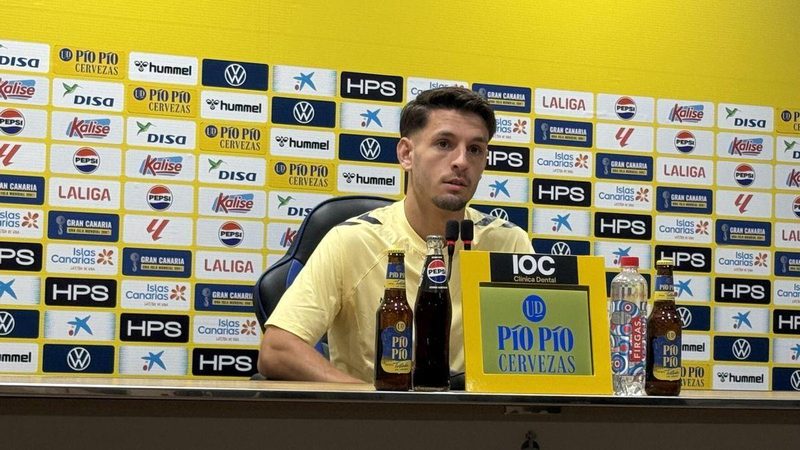 Iván Gil supera viejas heridas y destaca el liderazgo de Luis García en UD Las Palmas