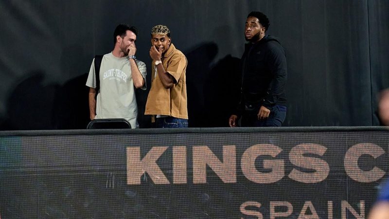 Lamine Yamal anota su 'penalti presidente' en la Kings League y manda un mensaje a Koundé