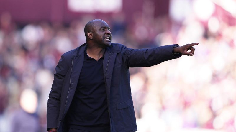 Patrick Vieira resta al Genoa, dopo il colloquio decisivo con il club