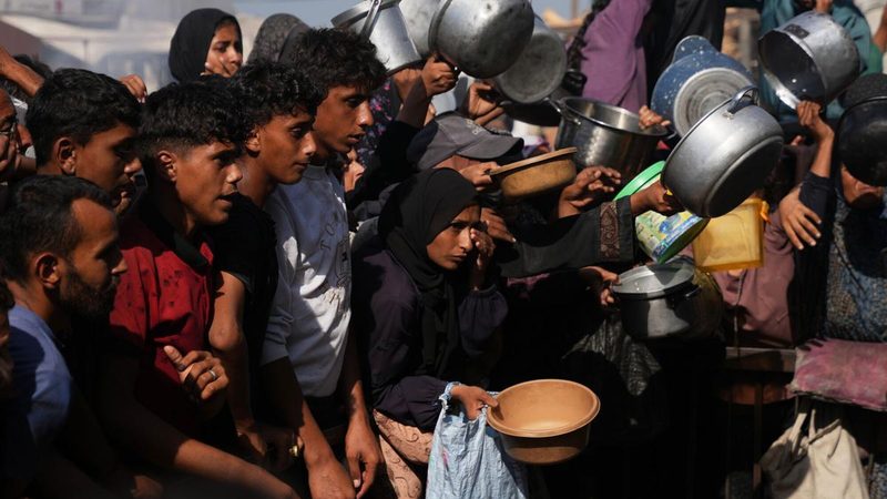 Israel retoma y luego reafirma el alto el fuego en Gaza tras intensos bombardeos y protestas de Hamás