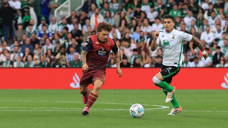 Racing de Santander y Deportivo presentan cambios en sus onces para la jornada 10 de LaLiga Hypermotion