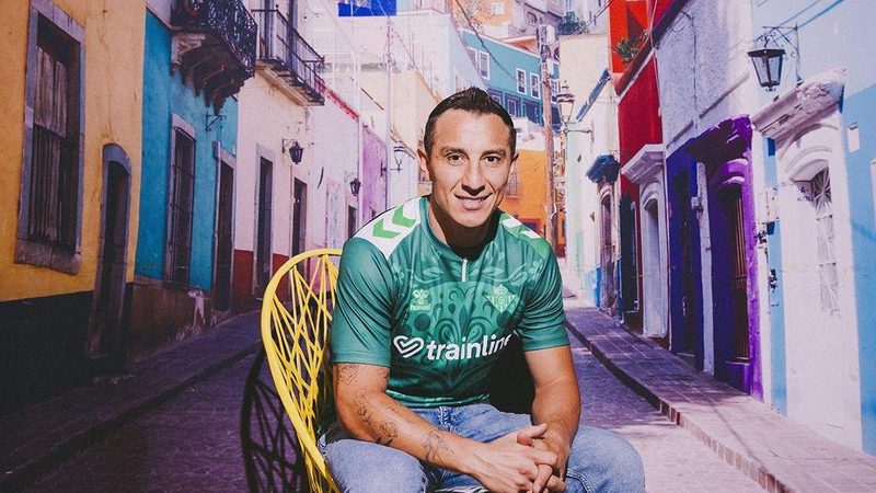 Real Betis y hummel lanzan colección especial Día de Muertos para homenajear a México
