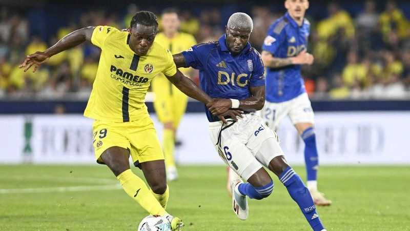 El Real Oviedo busca renovar a Kwasi Sibo antes del Mundial para asegurar su continuidad