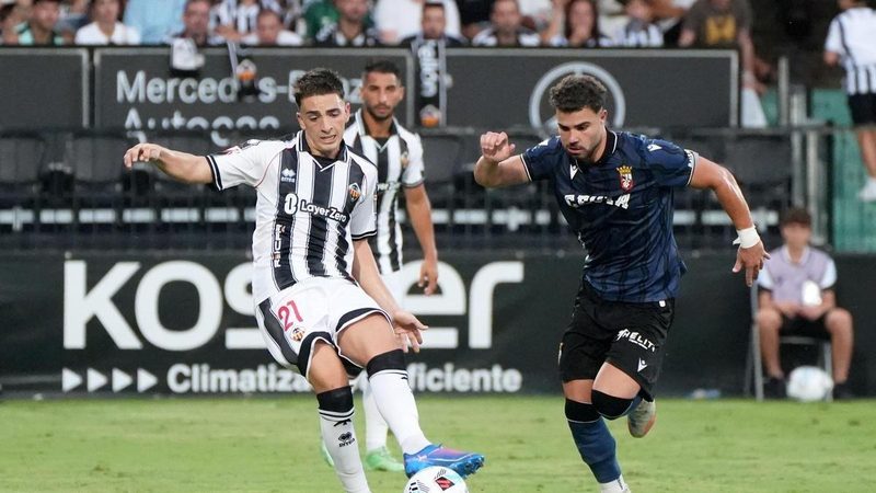 El CD Castellón renueva su alianza con Kosner para la temporada 2025/26