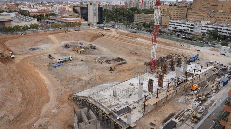 Azcón reafirma su apuesta por La Romareda pese a la preocupante situación del Real Zaragoza