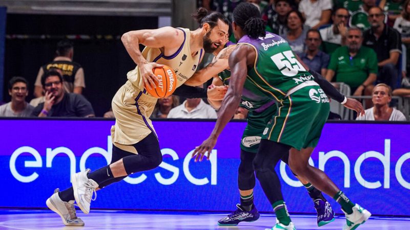 El Barça vence en el Carpena y rompe su mala racha en la Liga Endesa