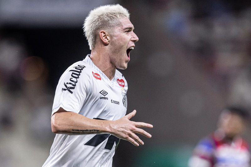Rollheiser busca reencontrar a rede no Castelão após jejum de quatro meses no Santos