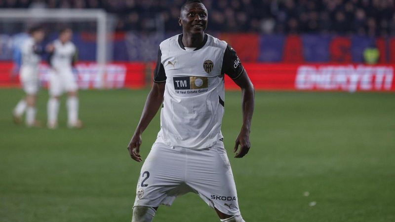 Valencia CF y la sequía goleadora: los fallidos '9' en la era Peter Lim