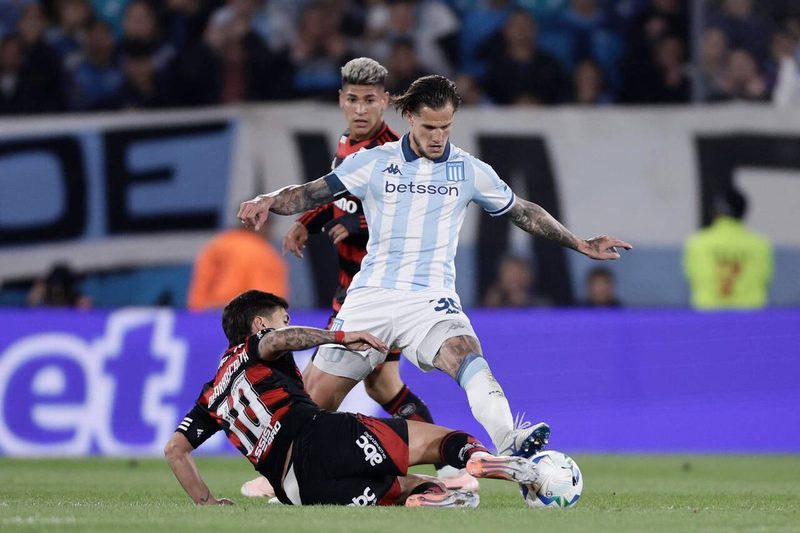 Flamengo segura empate e avança à final da Libertadores após duelo intenso com Racing