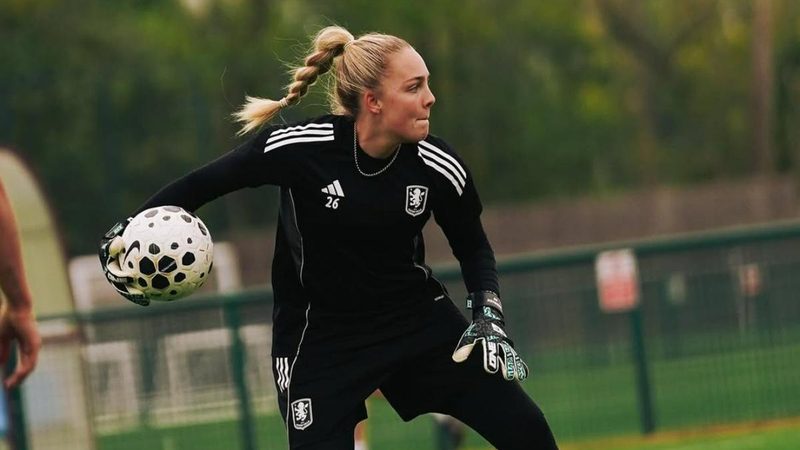 Ellie Roebuck renace en el Barça tras superar un infarto cerebral y retoma su carrera