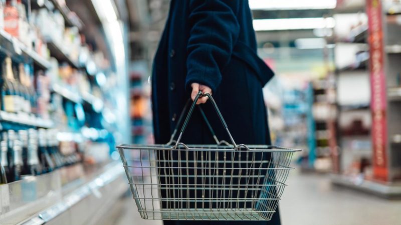 Supermercati aperti il 1° novembre 2025: dove fare la spesa a Ognissanti