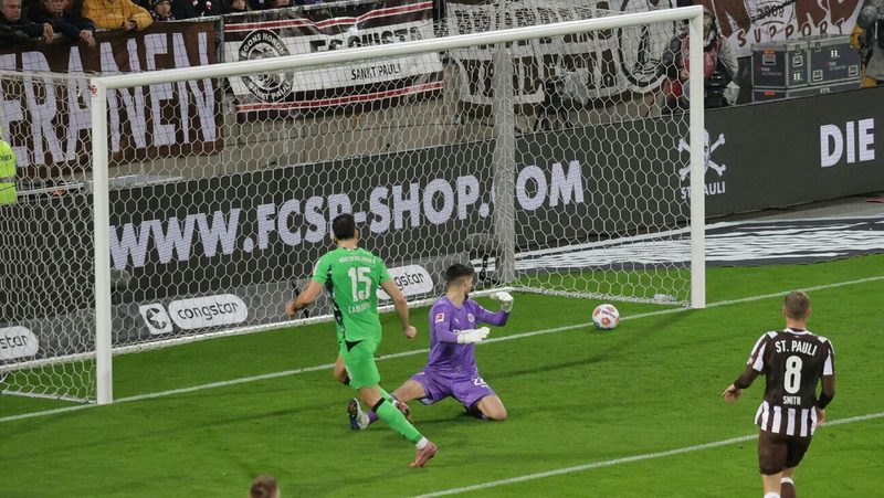 Erster Sieg nach 217 Tagen: Gladbach überrollt St. Pauli mit 4:0