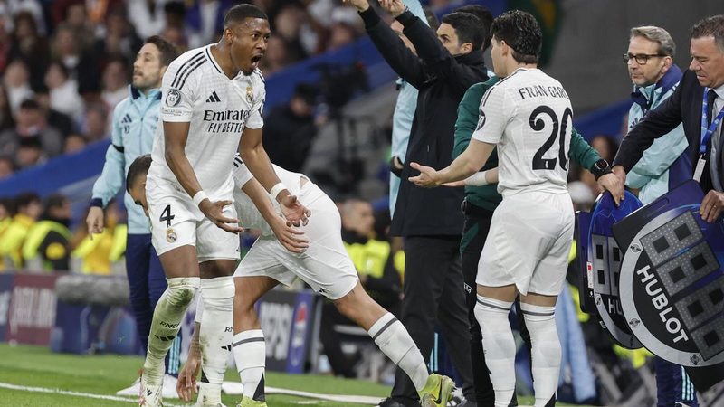 David Alaba sufre nueva lesión en el Madrid antes del Clásico y estará al menos diez días fuera