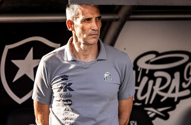 Vojvoda enfrenta Fortaleza em duelo decisivo contra o rebaixamento no Brasileirão