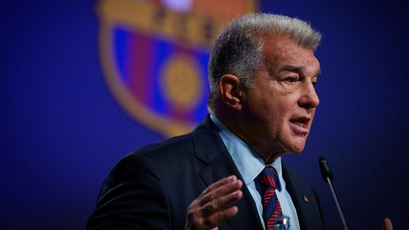 Laporta llama "mestretita" a sus críticos en una Asamblea con amplia aprobación