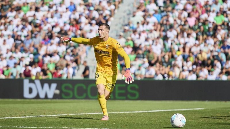 Iñaki Peña destaca la superioridad del Elche pero lamenta la falta de gol ante el Athletic