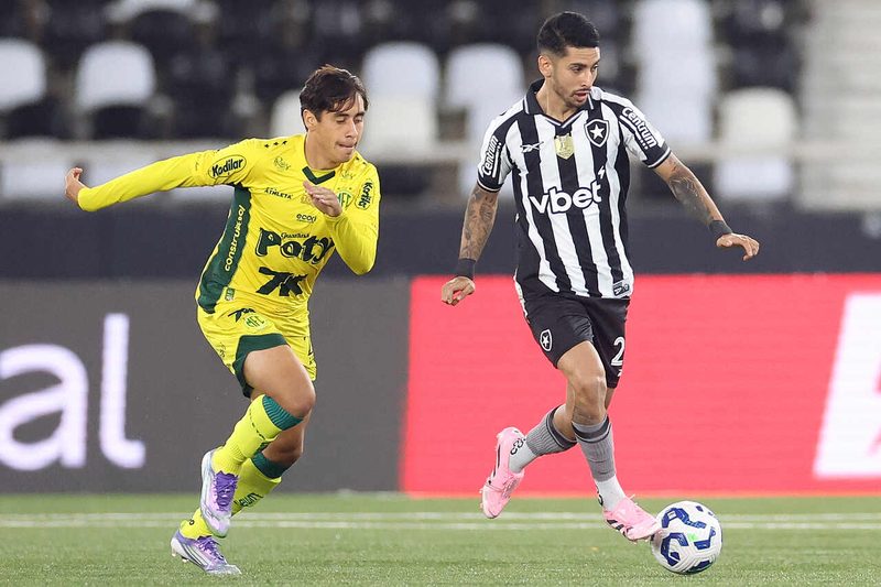Botafogo busca encerrar jejum contra o Mirassol no Campeonato Brasileiro