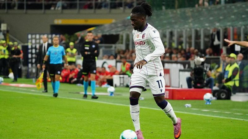Jonathan Rowe cerca il riscatto: il Bologna aspetta il primo gol da 20 milioni