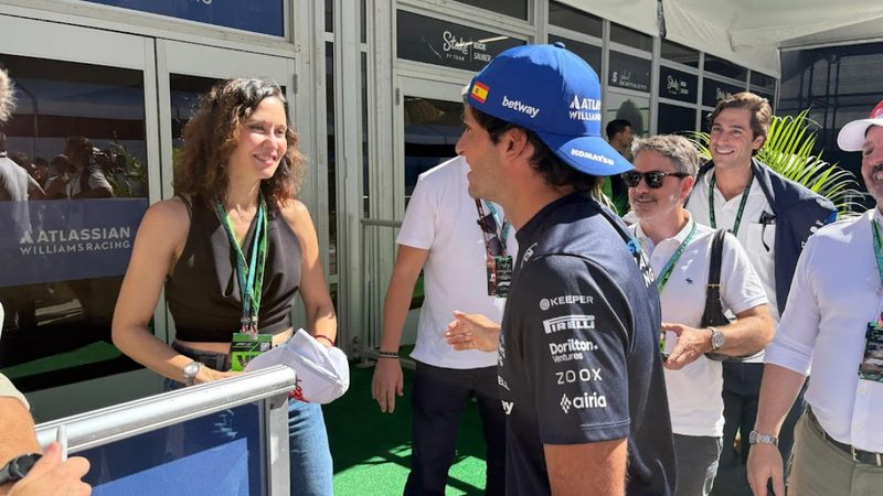 Isabel Díaz Ayuso apoya el regreso de la F1 a Madrid durante el GP de EEUU en Austin