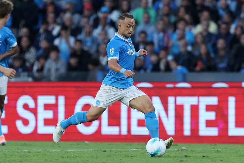 Napoli recupera Lang e Lobotka: Conte sorride in vista del Como