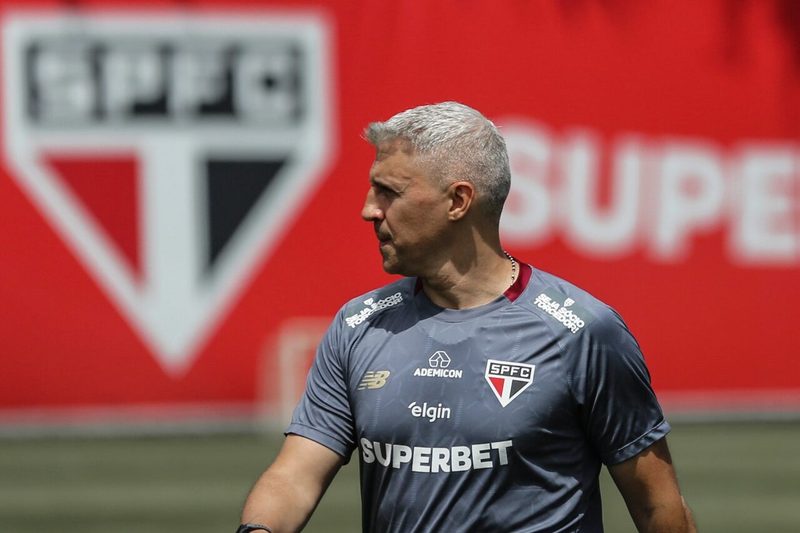 São Paulo intensifica treinos e se prepara para duelo decisivo contra o Vasco
