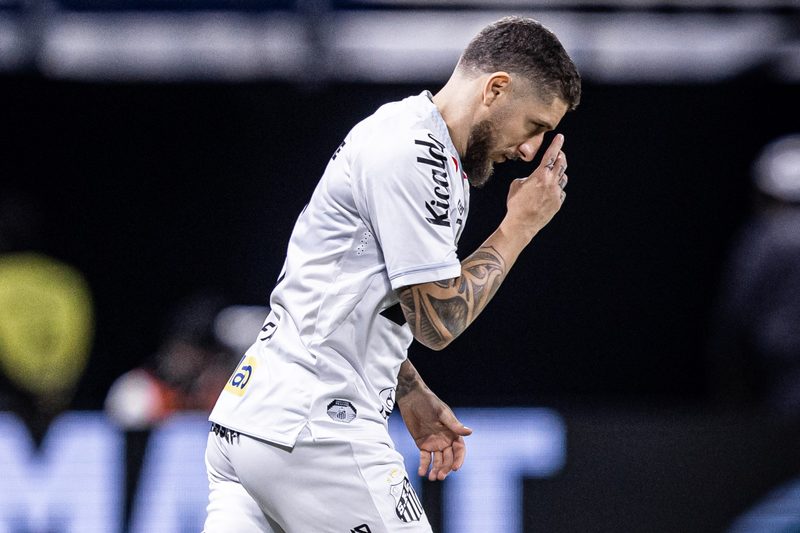 Zé Rafael reencontra rival de estreia em duelo decisivo contra o Ceará