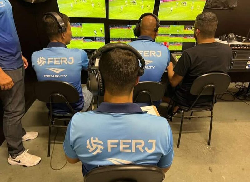 Novidades do VAR no Campeonato Carioca incluem 'desafio de técnicos' e mudanças na análise