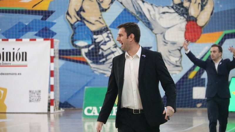 Raúl Pérez lamenta desconexión de seis minutos que costó caro al Recoletas Zamora