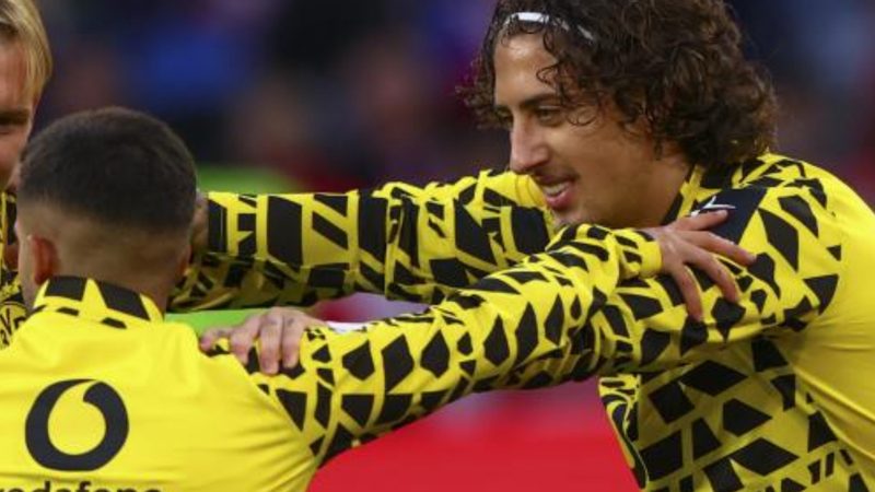 Fábio Silva agradece a Las Palmas y avanza en su adaptación al Borussia Dortmund