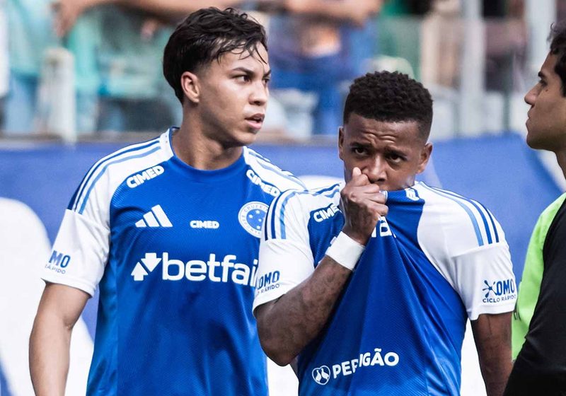 Kaio Jorge brilha, Cruzeiro vence Vitória e se aproxima dos líderes do Brasileirão