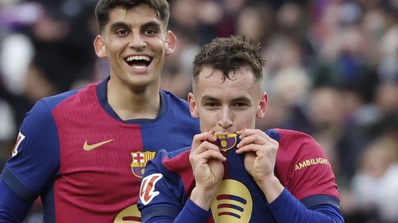 Marc Casadó cumple 50 partidos con el primer equipo y se consolida en el Barça