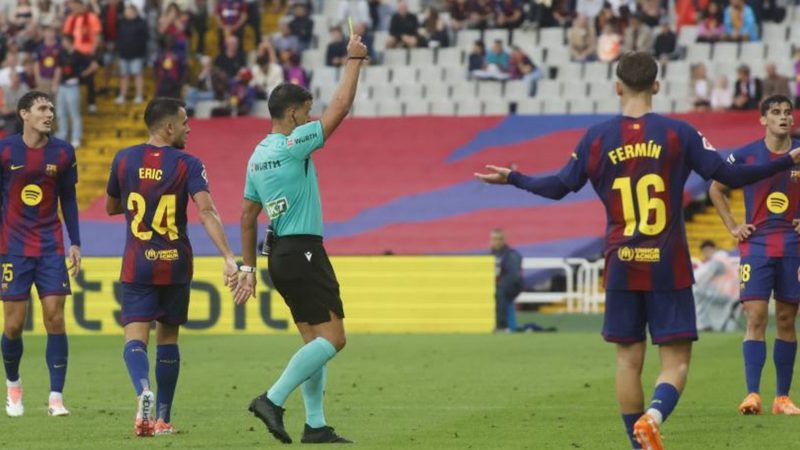 Jesús Gil Manzano, tras la polémica con Flick, arbitra Bayern Leverkusen-PSG en Champions