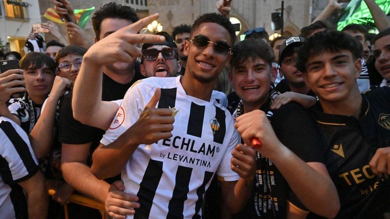 Daijiro Chirino: De promesa albinegra a pieza clave en Almería tras traspaso récord