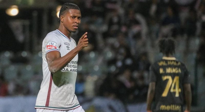 Hat-trick de Lopes Cabral garante vitória do Estrela da Amadora sobre Casa Pia