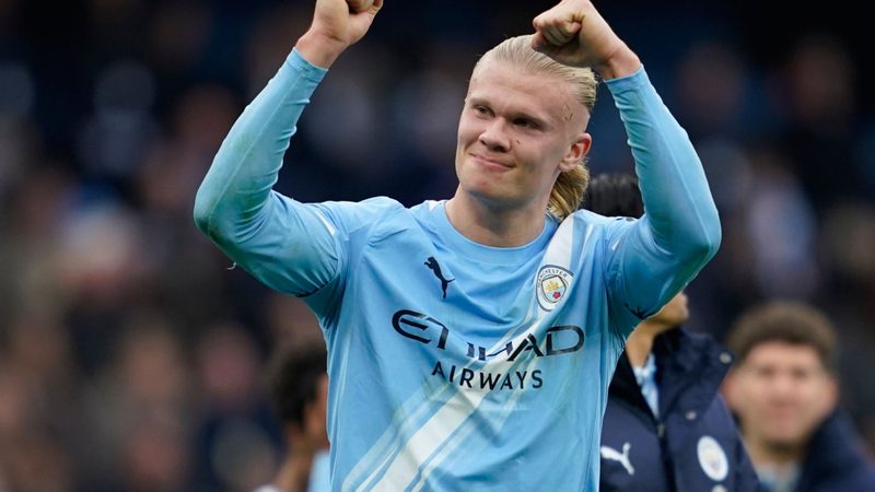 Haaland arrasa con récords y goles en el Manchester City antes de enfrentar al Villarreal