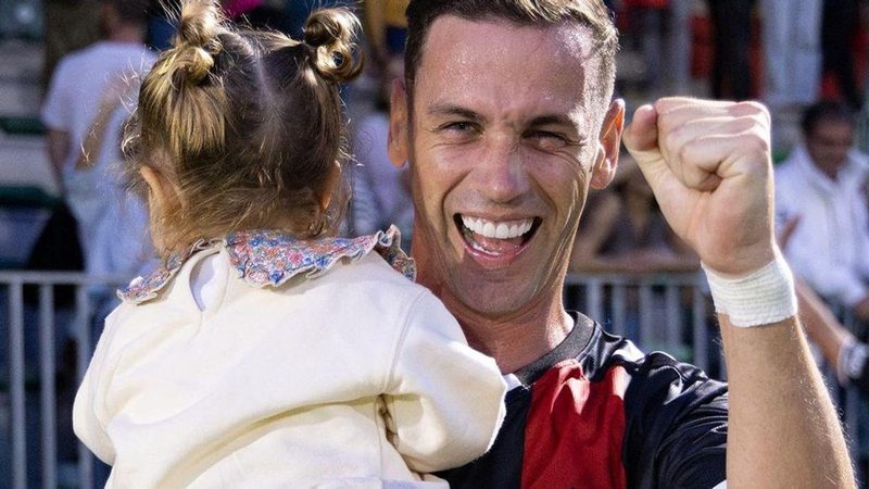 Álvaro Vázquez: del romanticismo de volver a Badalona al nuevo reto en Arenas de Getxo