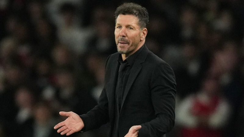 Simeone reconoce superioridad del Arsenal tras derrota contundente en Emirates