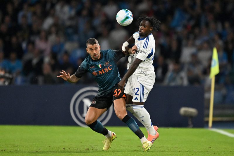 Infortuni in serie per il Napoli: Gilmour e Spinazzola si fermano contro il Como