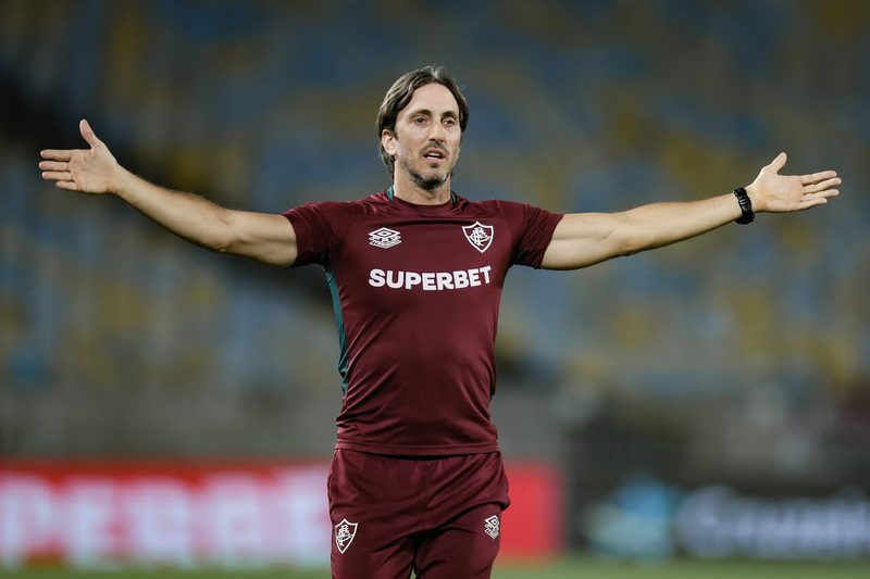 Fluminense vence Ceará, mas Zubeldía destaca falta de eficiência no ataque