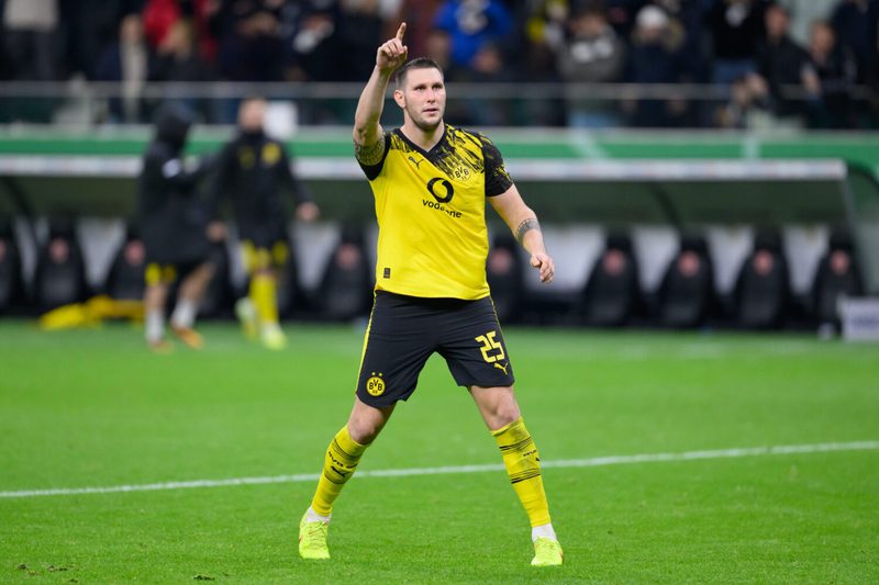 Zukunft von Niklas Süle beim BVB steht auf der Kippe