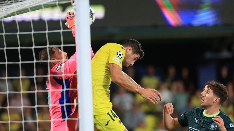 Villarreal mejora pero no evita derrota ante Manchester City en La Cerámica (0-2)